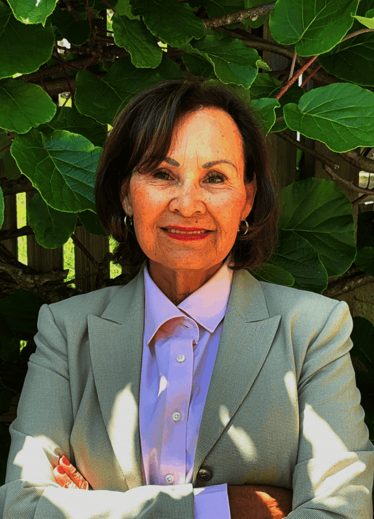 Yolanda Schonbrun headshot